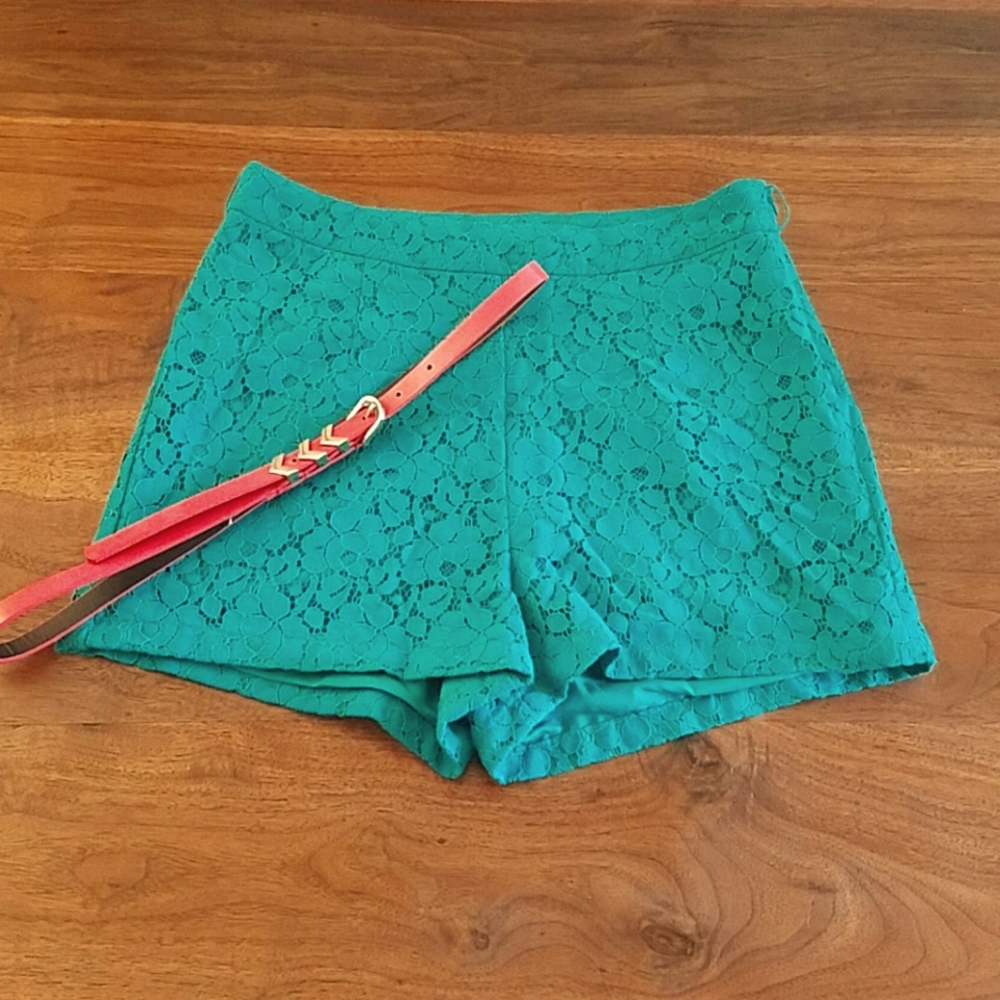 Teal Floral Women's Shorts